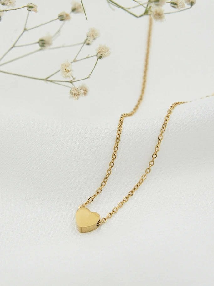 Minimalist Heart Pendant Necklace