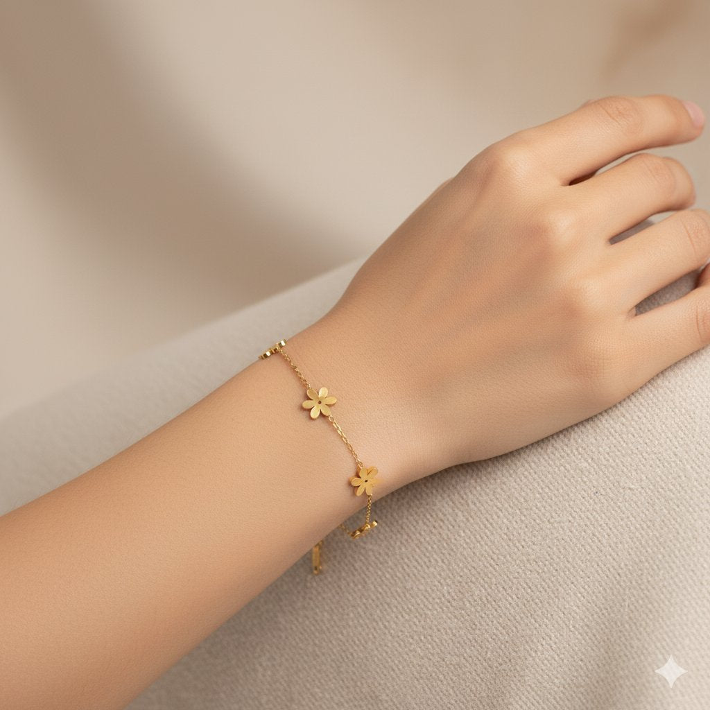 Floral Charm Bracelet 🌸