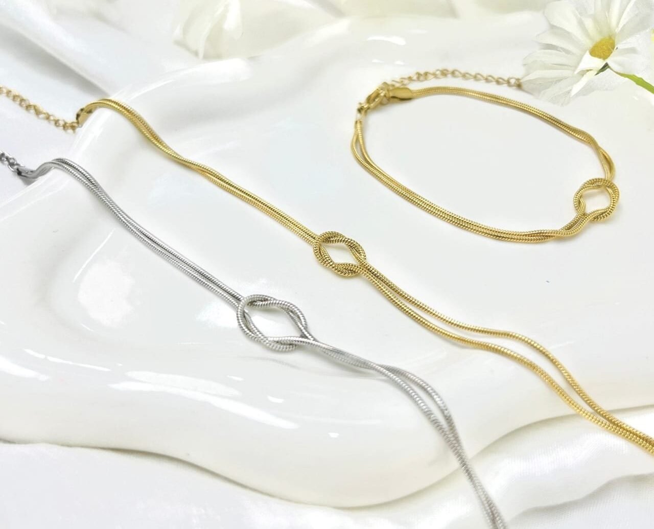 Eternal Bond Knot Friendship Bracelets