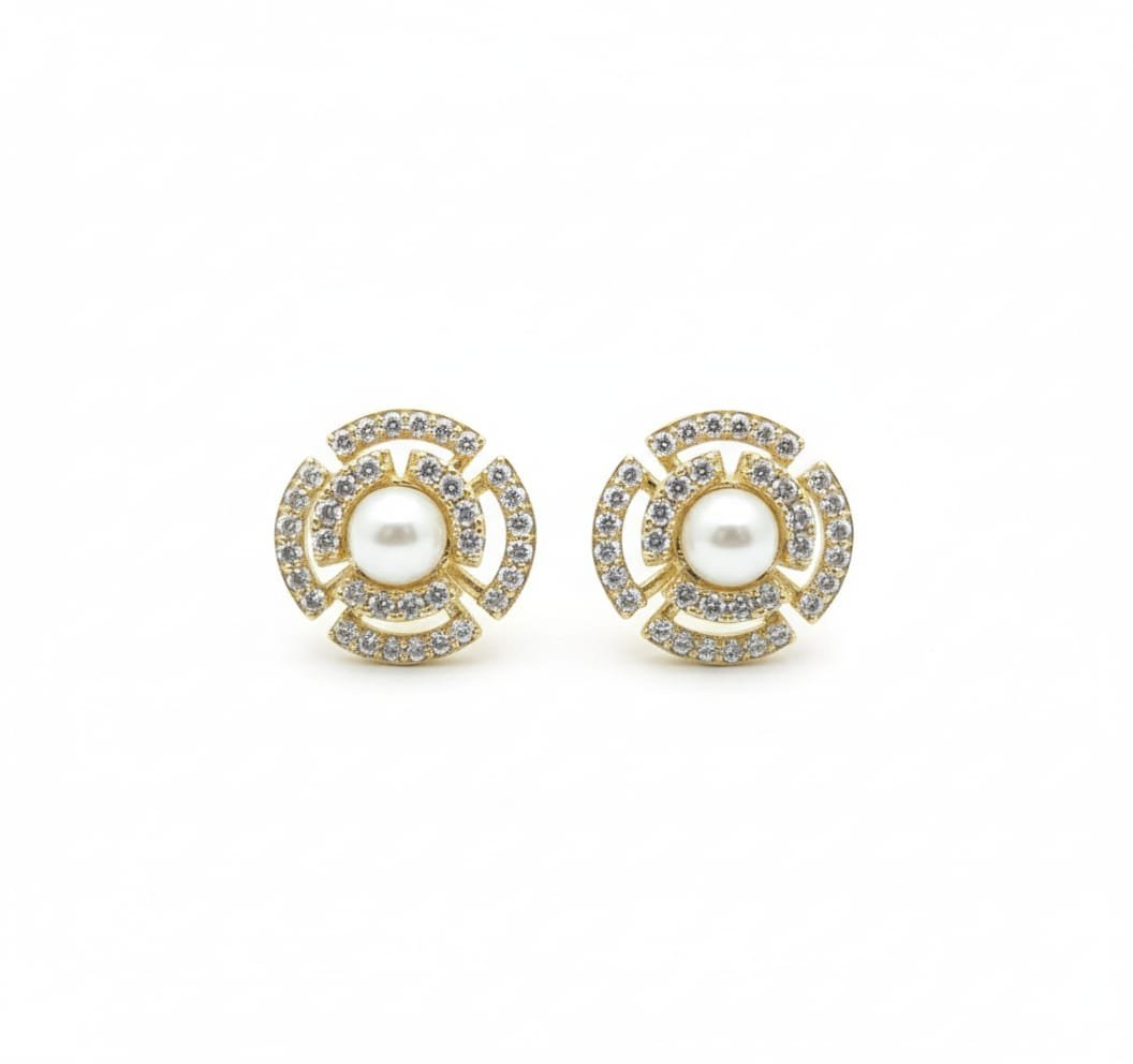 Glimmer Pearl Studs