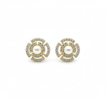 Glimmer Pearl Studs