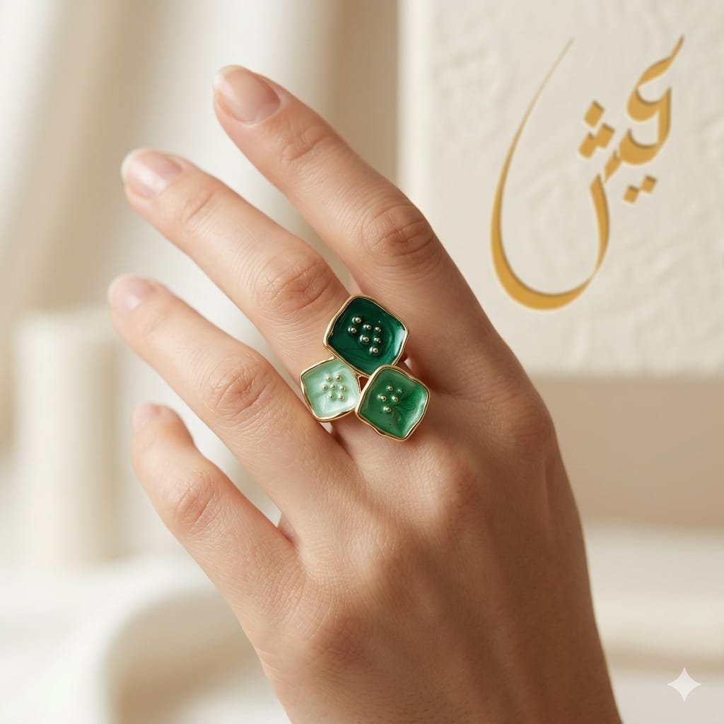 Trio Blossom Emerald &amp; Mint Green Enamel Gold Ring