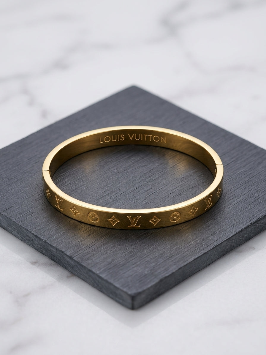 Classic Engraved Bracelet