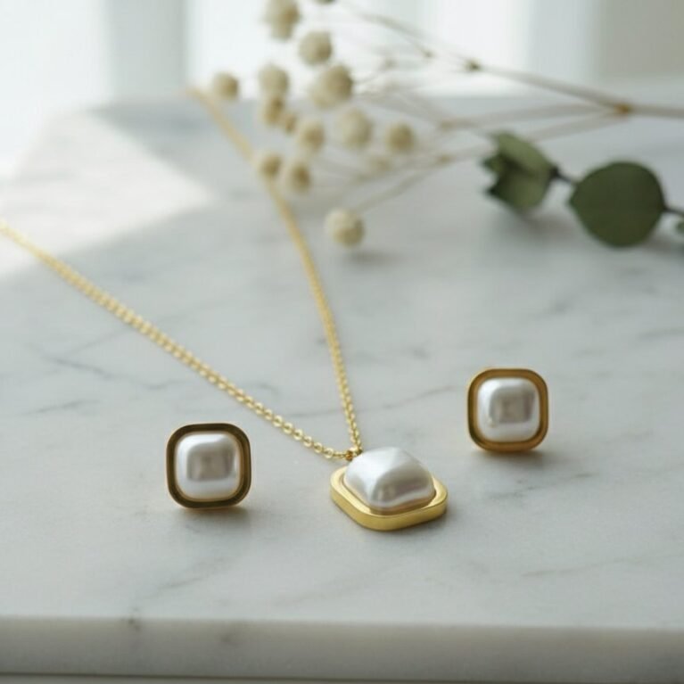 Golden Aura Pearl Elegance Set